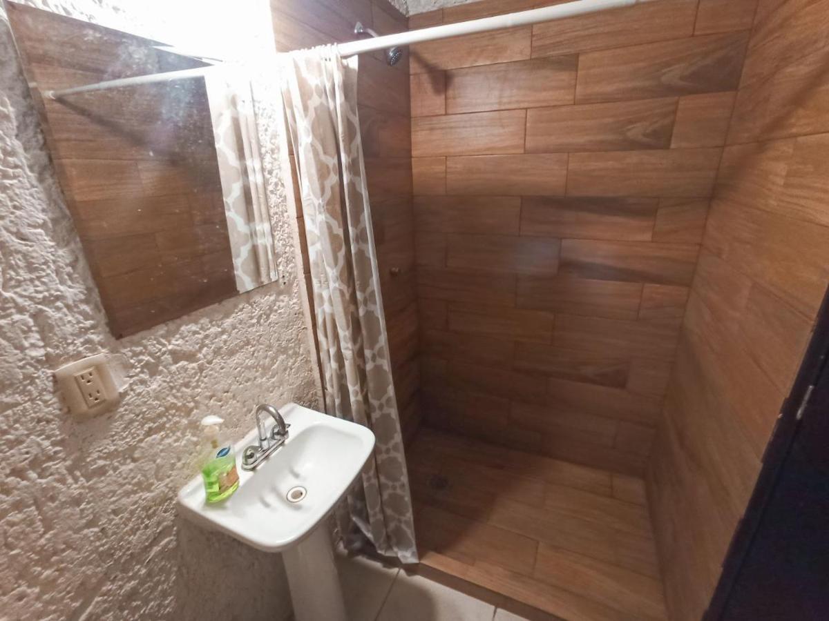Hostal Casa Maria Канкун Экстерьер фото